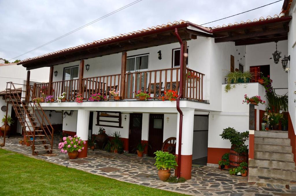 Quintal De Alem Do Ribeiro-Turismo Rural Lousã Exterior photo