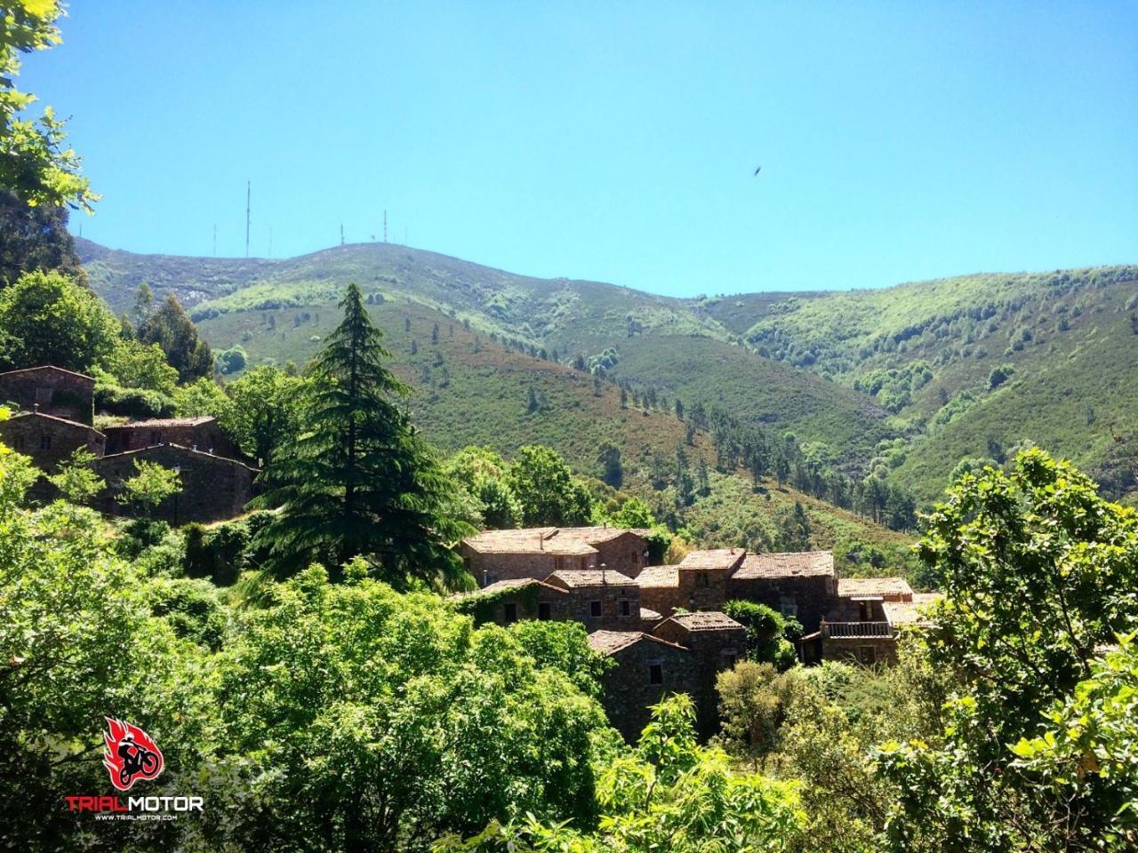 Quintal De Alem Do Ribeiro-Turismo Rural Lousã Exterior photo